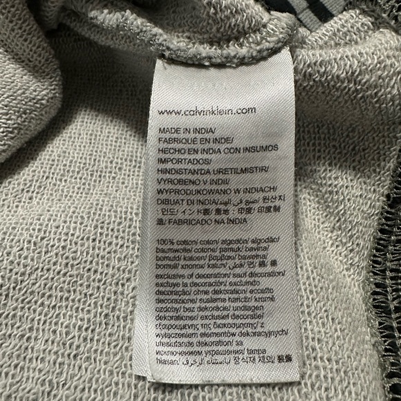 Vintage Calvin Klein Hoodie - Picture 4 of 4